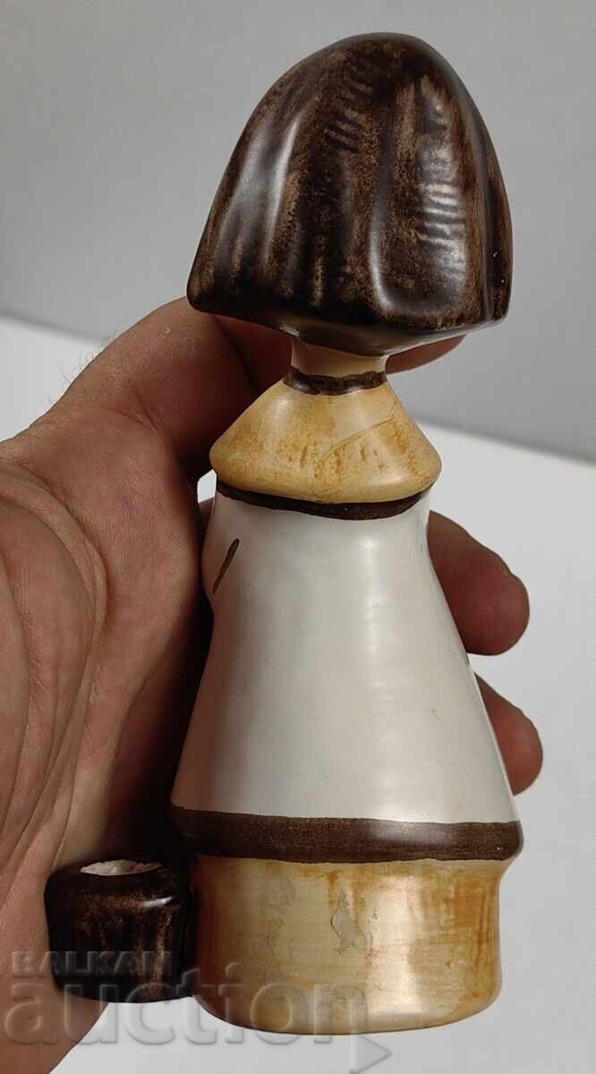 Delivery of GOEBEL COLLECTOR'S PORCELAIN FIGURE MARKED