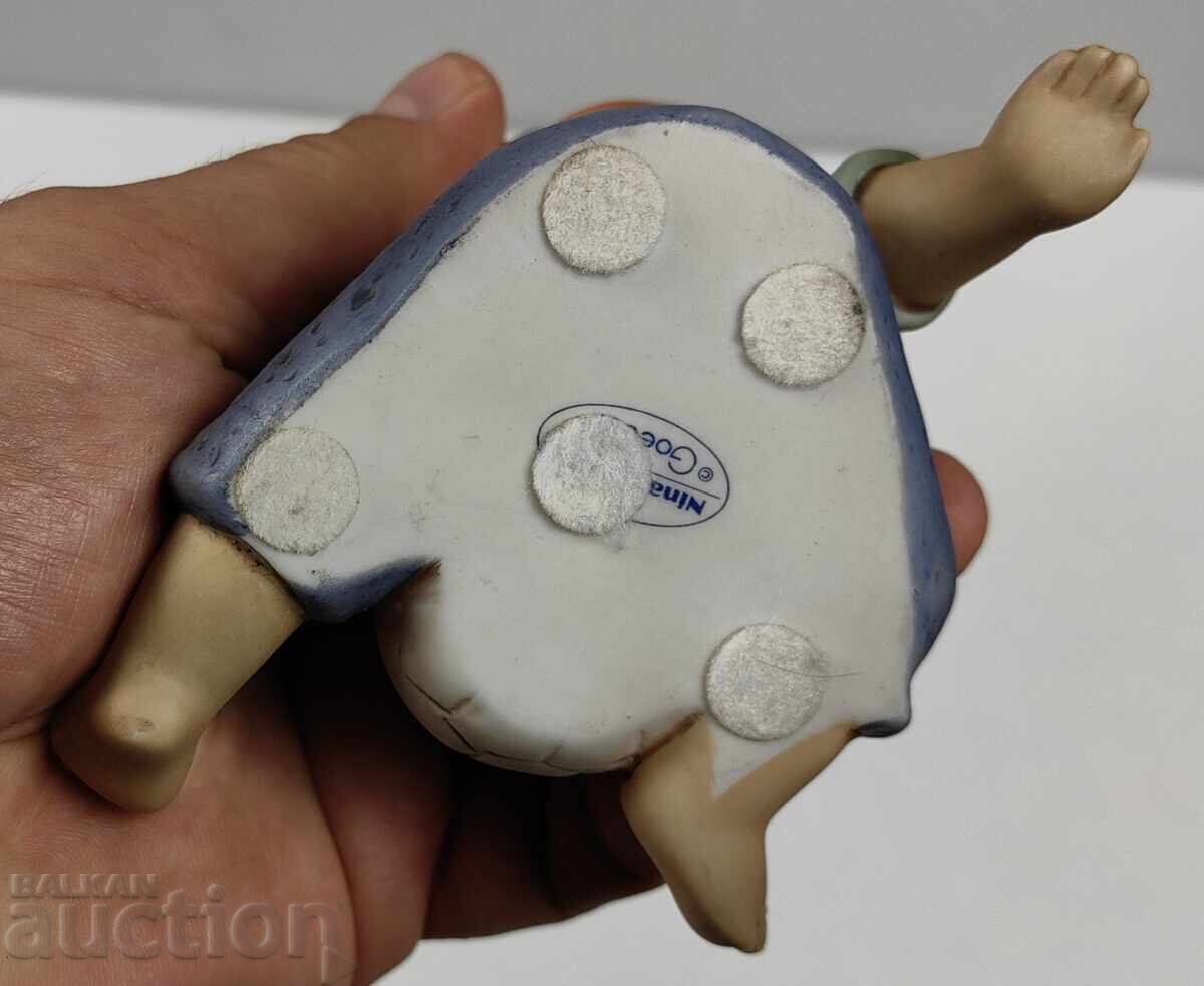 GOEBEL GOEBEL FOOTBALL PLAYER BALL PORCELAIN FIGURE MARKED - 5