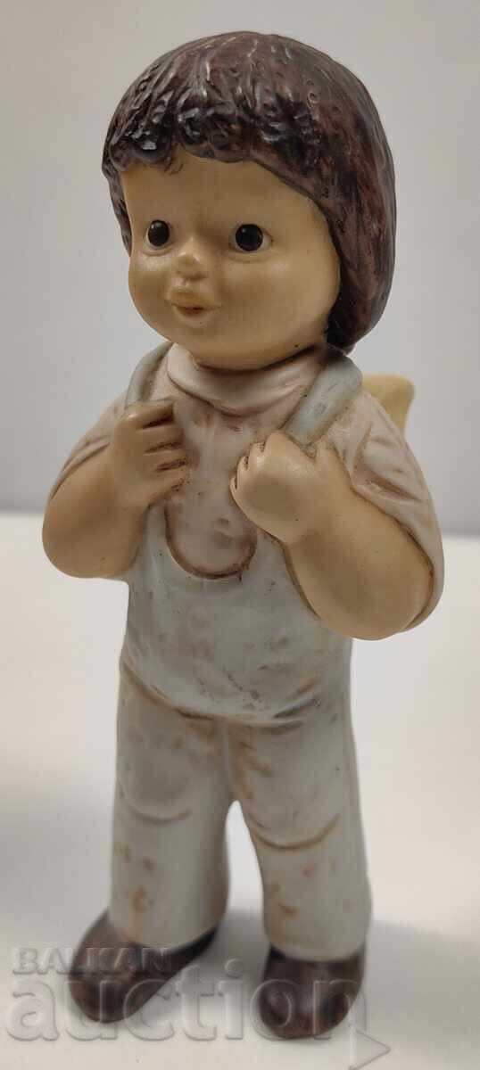 GOEBEL ГЬОБЕЛ ДЕТЕ УЧЕНИК ПОРЦЕЛАНОВА ФИГУРКА МАРКИРАНА