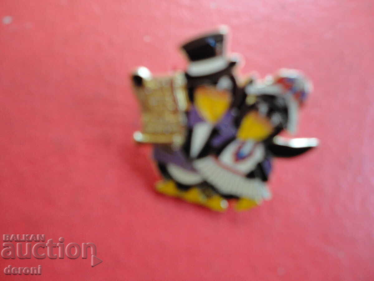 Аукцион Голям  бронзов знак значка с емайл 4