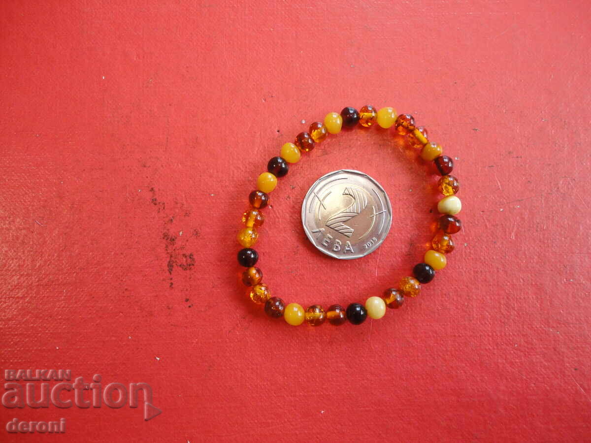 Страхотна гривна от натурален кехлибар
