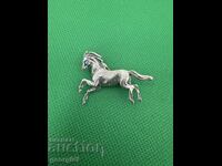 Broșă de argint cu cal / nouă. Nr. 7439