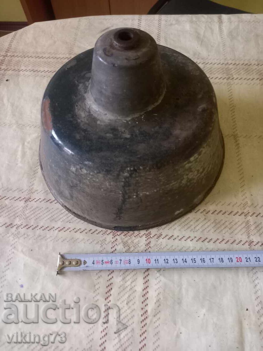 Baseboard, industrial lamp