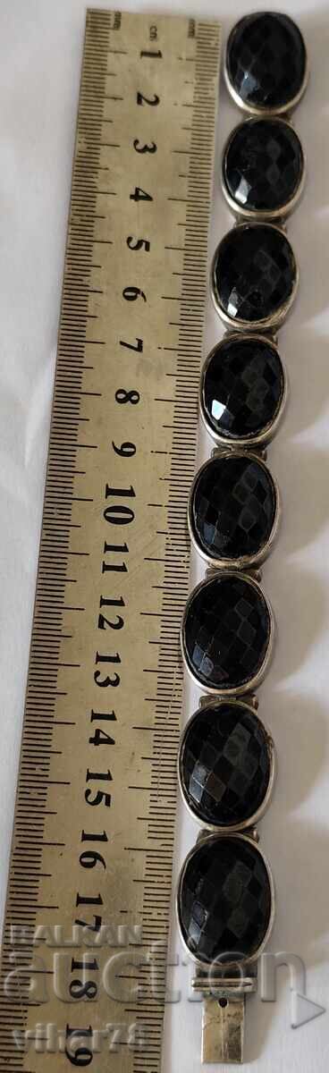 Ασημένιο βραχιόλι με όνυχα με τιμή 129.99 BGN | € 66.46 Ασημένιο βραχιόλι με όνυχα με τιμή 129.99 BGN | € 66.46