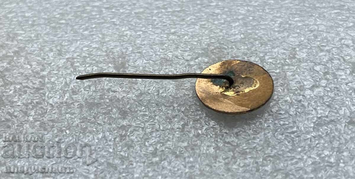 Old football badge Narodna Armia / CSKA with price 125.00 BGN | € 63.91 Old football badge Narodna Armia / CSKA with price 125.00 BGN | € 63.91