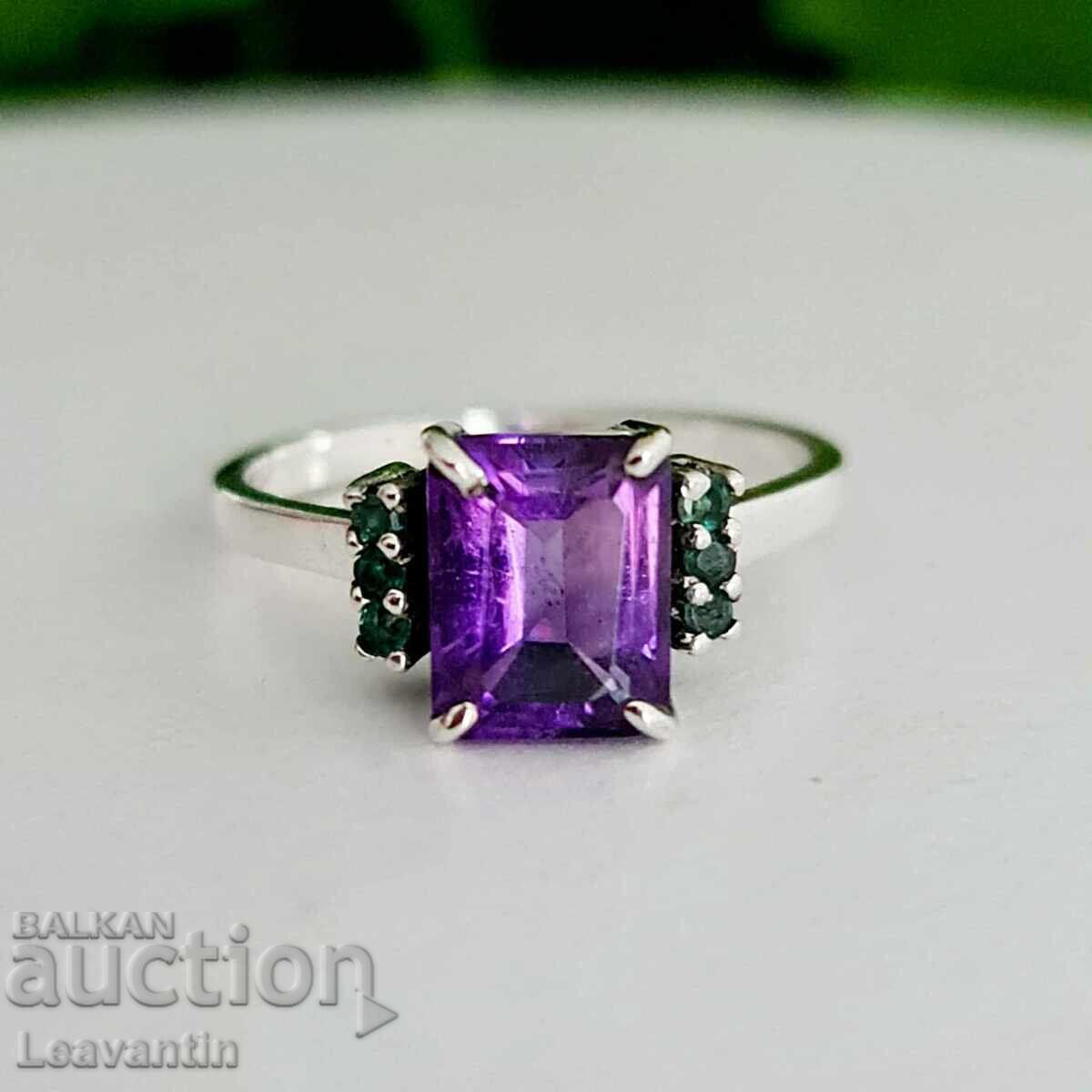 Auction Silver ring with Amethyst and Emeralds Auction Silver ring with Amethyst and Emeralds