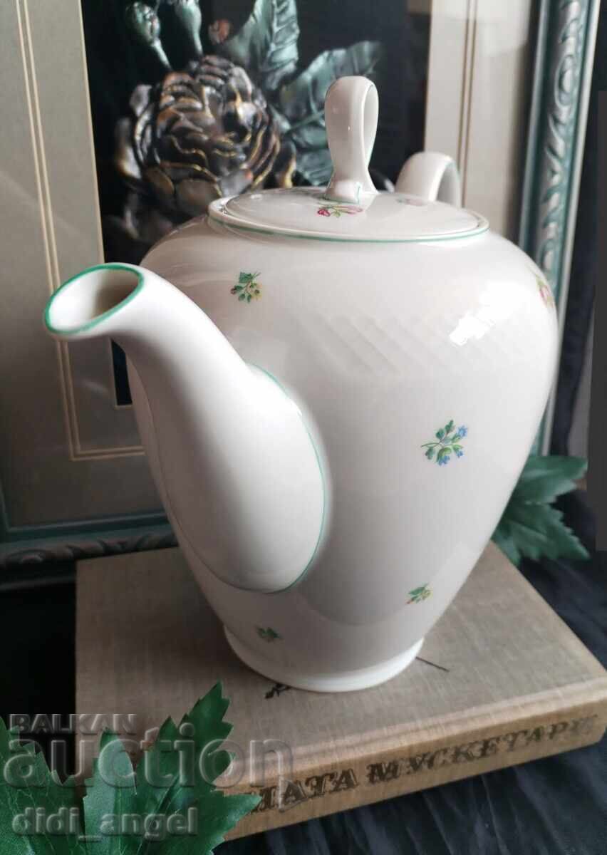 Голям немски чайник с цена € 16.87 | 32.99 лв. Голям немски чайник с цена € 16.87 | 32.99 лв.