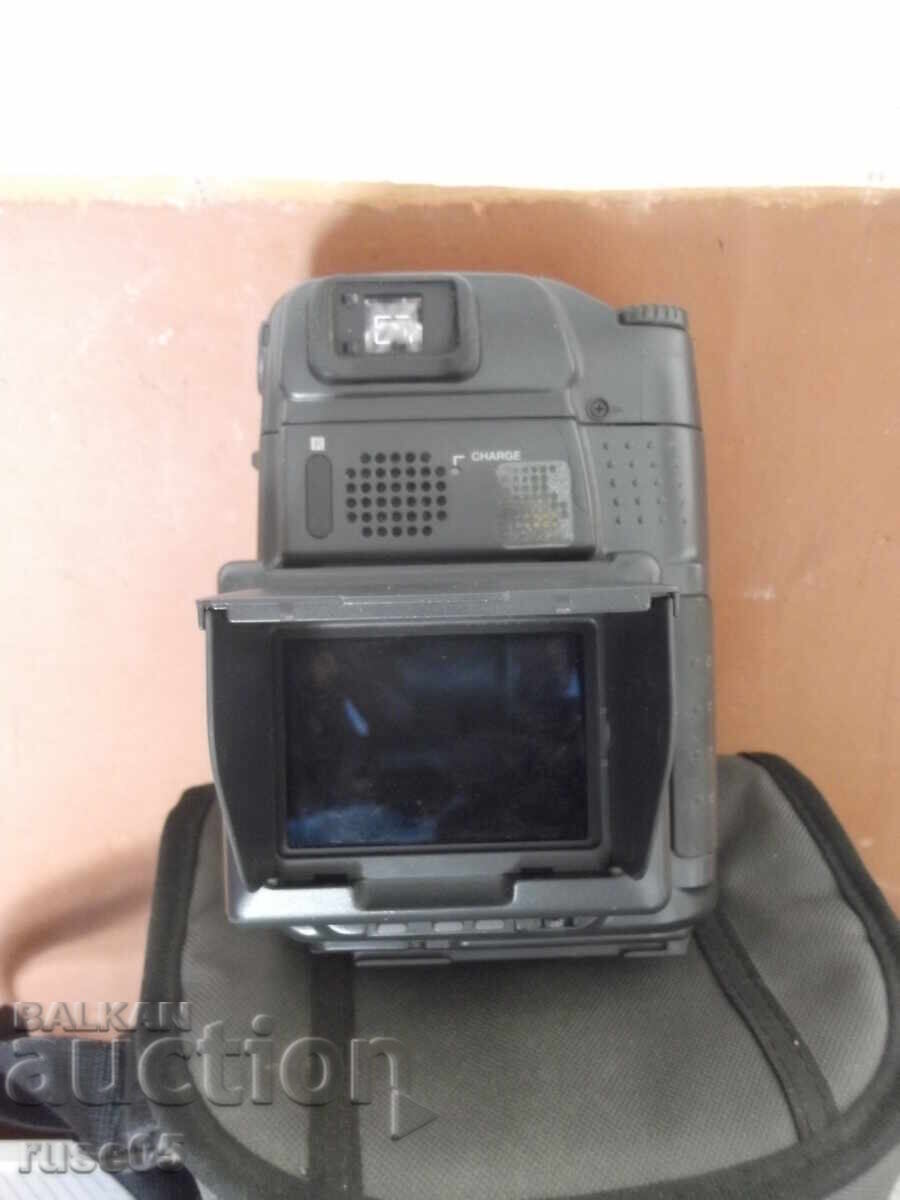 Βιντεοκάμερα "SONY - CCD-SC7E" με τιμή 70.00 BGN | € 35.79 Βιντεοκάμερα "SONY - CCD-SC7E" με τιμή 70.00 BGN | € 35.79