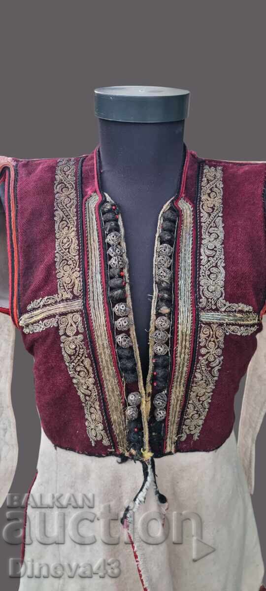 Αυθεντικό πανωφόρι, μέρος παραδοσιακής φορεσιάς με τιμή 700.00 BGN | € 357.90