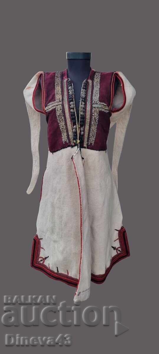 Αυθεντικό πανωφόρι, μέρος παραδοσιακής φορεσιάς