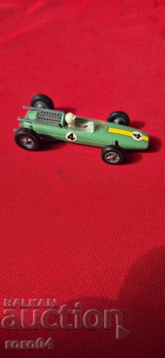 Auction MINI DINKY TOYS - No. 61 - LOTUS FORMULA 1 Auction MINI DINKY TOYS - No. 61 - LOTUS FORMULA 1