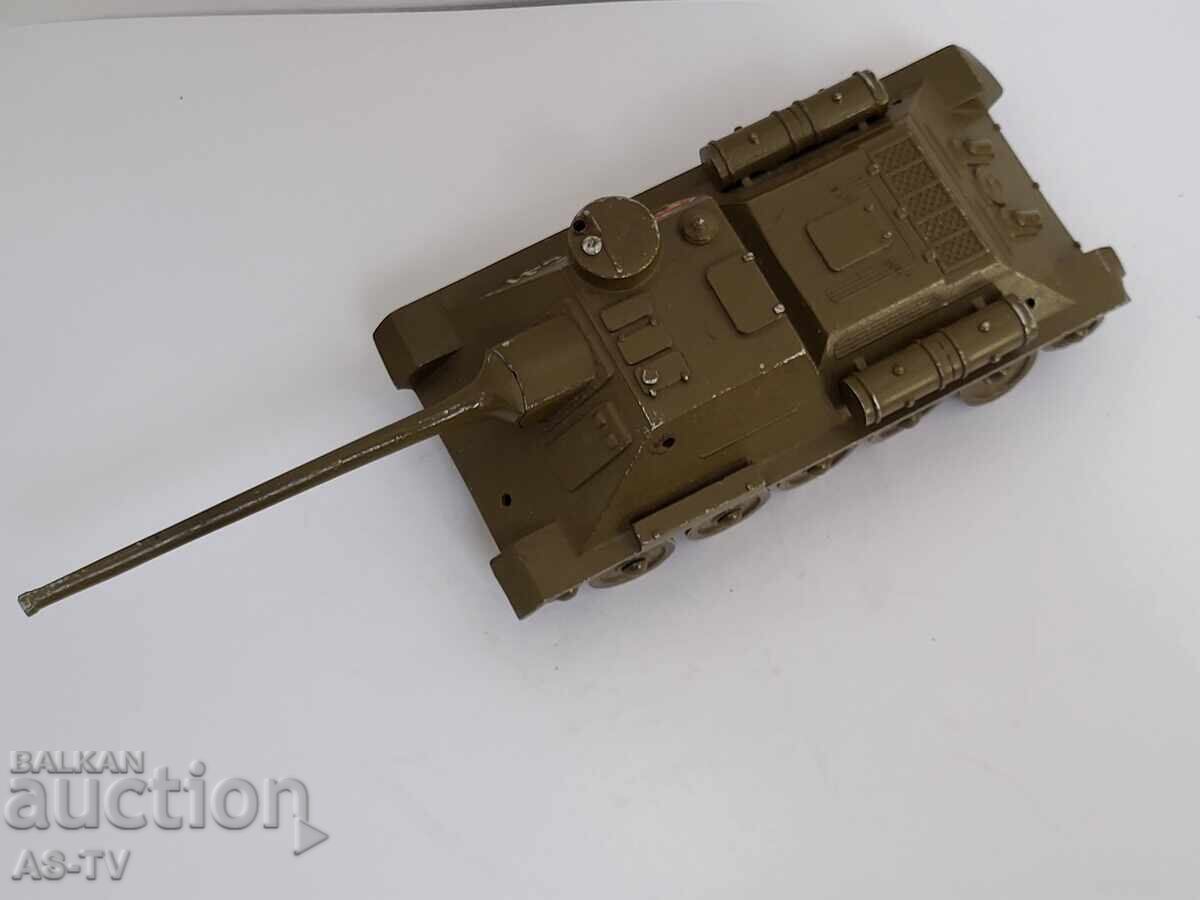 Παράδοση Μεταλλικό τανκ παλιού τύπου