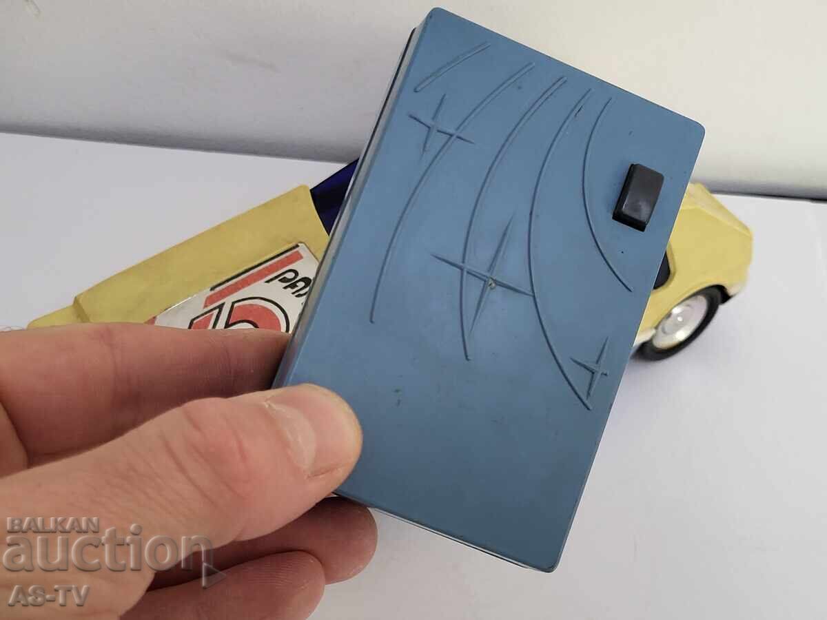 Δημοπρασία Παλιό καροτσάκι με τηλεχειριστήριο