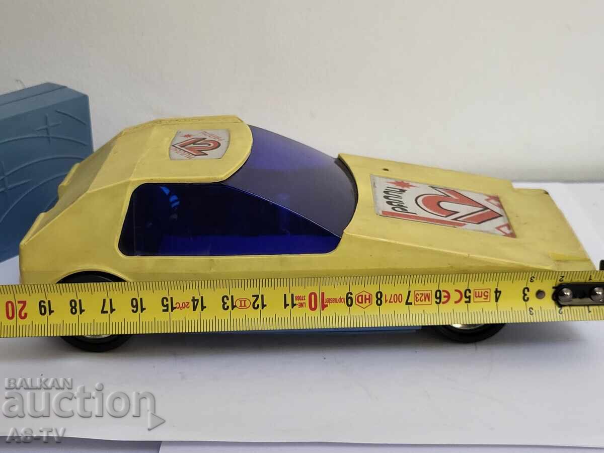 Παλιό καροτσάκι με τηλεχειριστήριο - 5