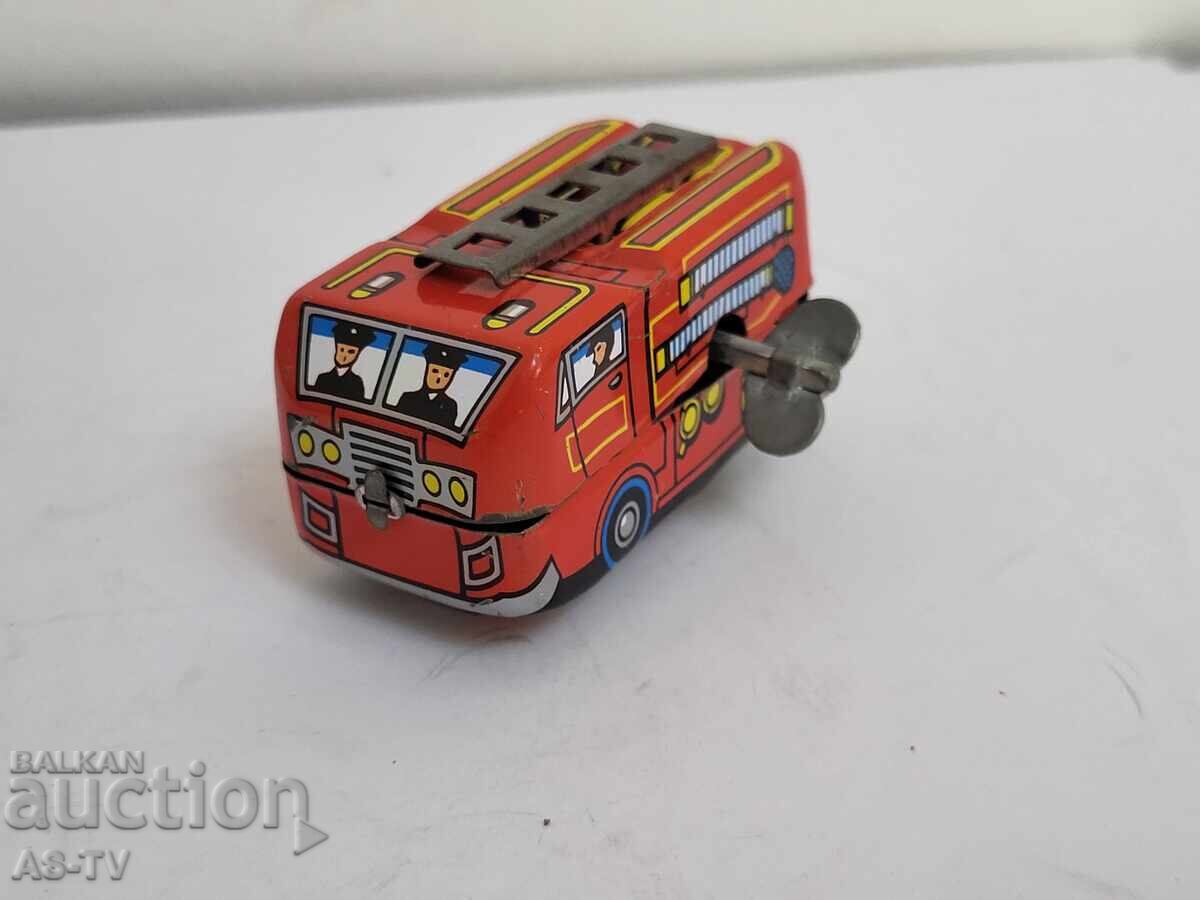 Ένα τσίγκινο παιχνίδι