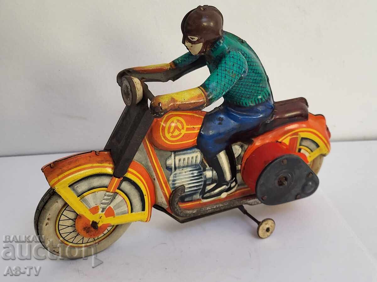 Jucărie veche de tablă, motocicletă
