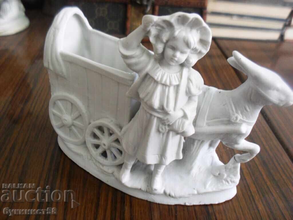 Licitație Statuetă "Fetiță cu căruță cu măgăruș" - porțelan biscuit