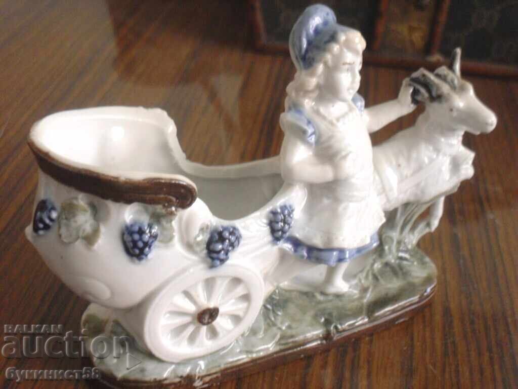 Licitație Statuetă "Fată cu căruță de capre" - porțelan biscuit
