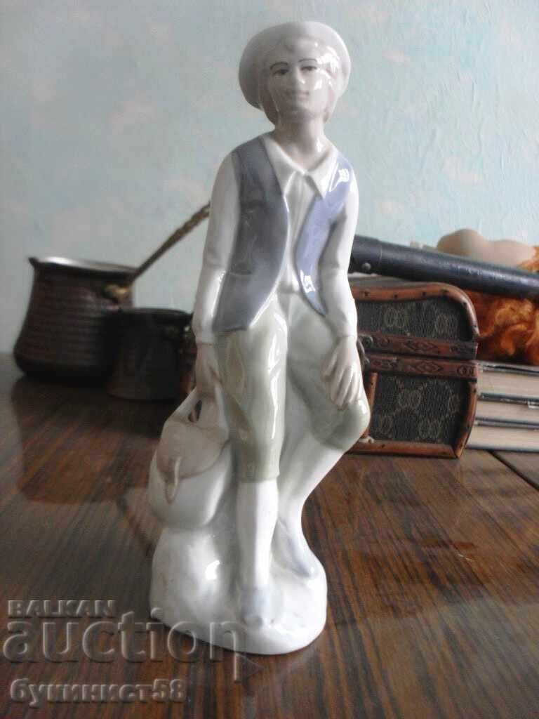 Figurină de porțelan