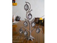 Copac de bronz cu poze de actrițe