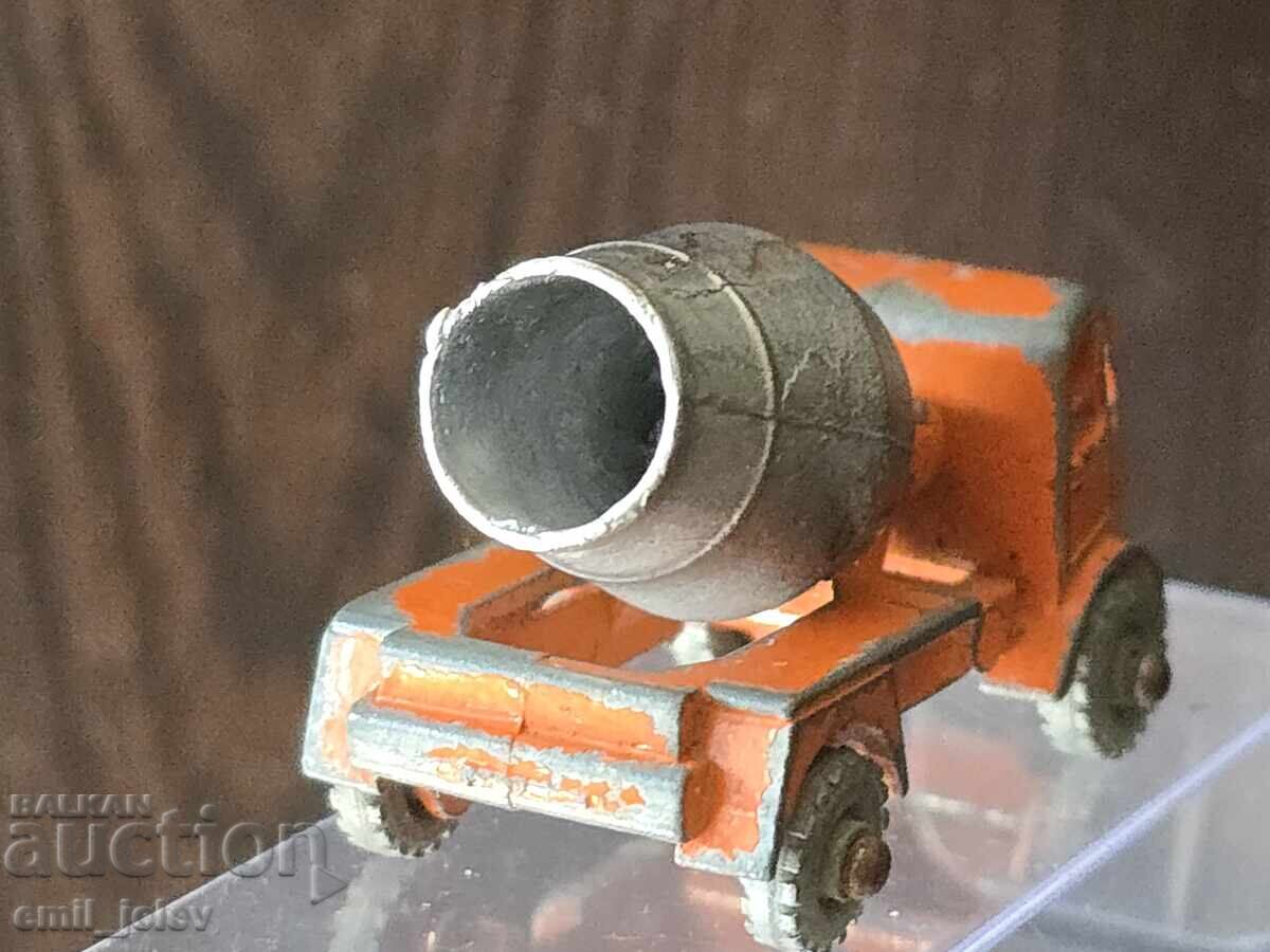 Delivery of LESNEY Matchbox-26A ERF Cement Mixer 1956-1961 Delivery of LESNEY Matchbox-26A ERF Cement Mixer 1956-1961