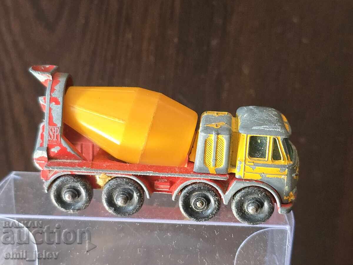 LESNEY Matchbox-21D Foden Concrete Truck 1968-1969 with price 7.99 BGN | € 4.09
