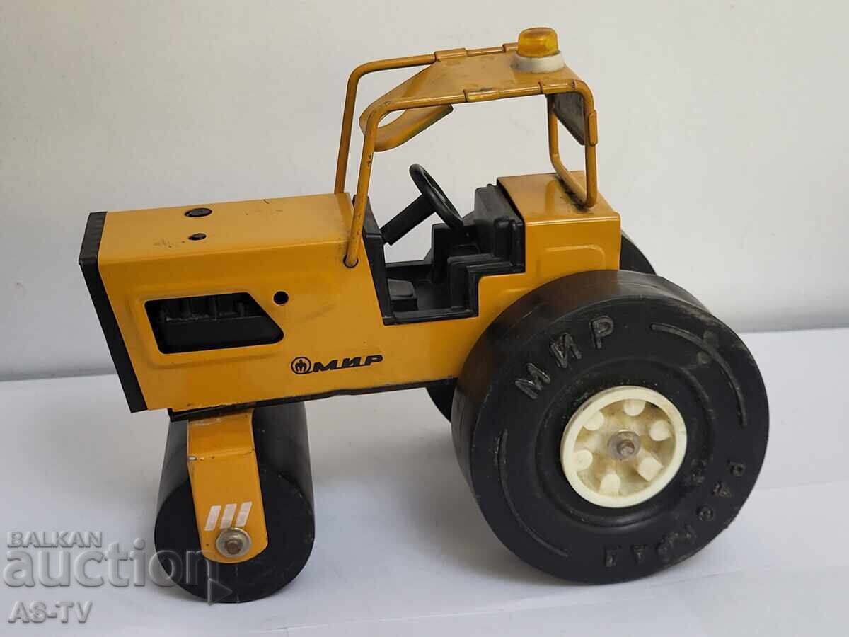 Δημοπρασία Παλιό βουλγάρικο παιχνίδι, κύλινδρος Δημοπρασία Παλιό βουλγάρικο παιχνίδι, κύλινδρος