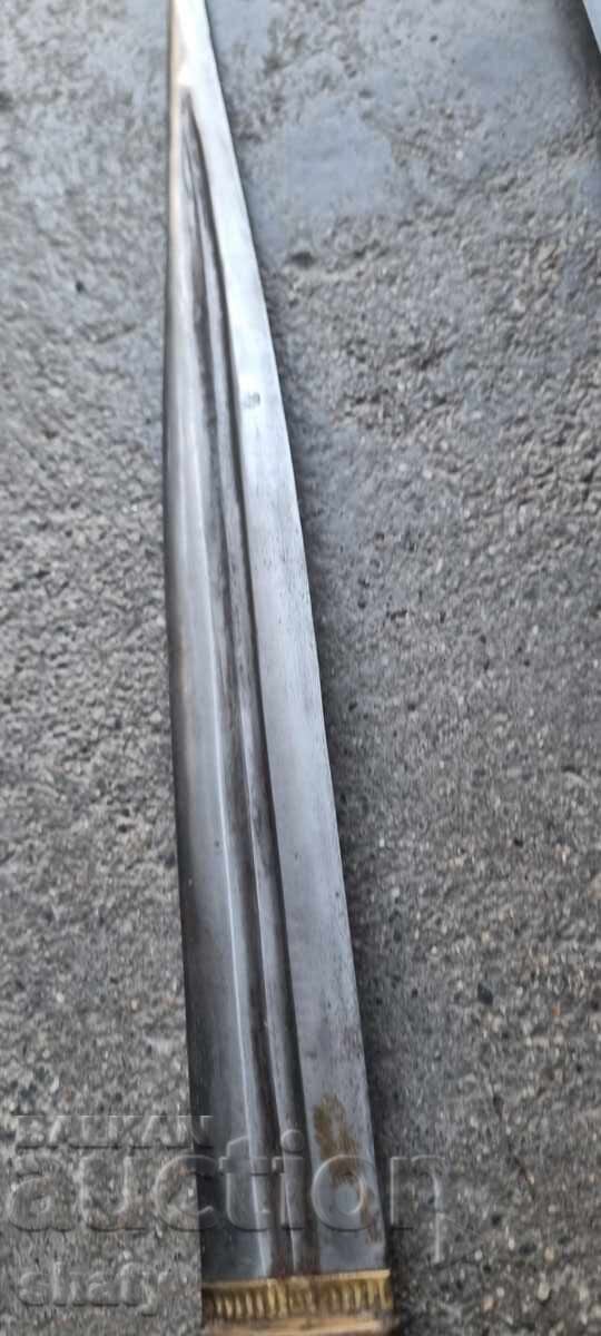 Auction Old kama with horn features Auction Old kama with horn features