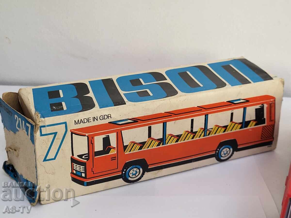 Παράδοση Παλιό παιχνίδι GDR ράλις Bison