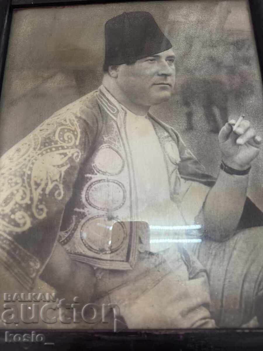 Old folk costume photo with frame with price € 20.00 | 39.12 BGN