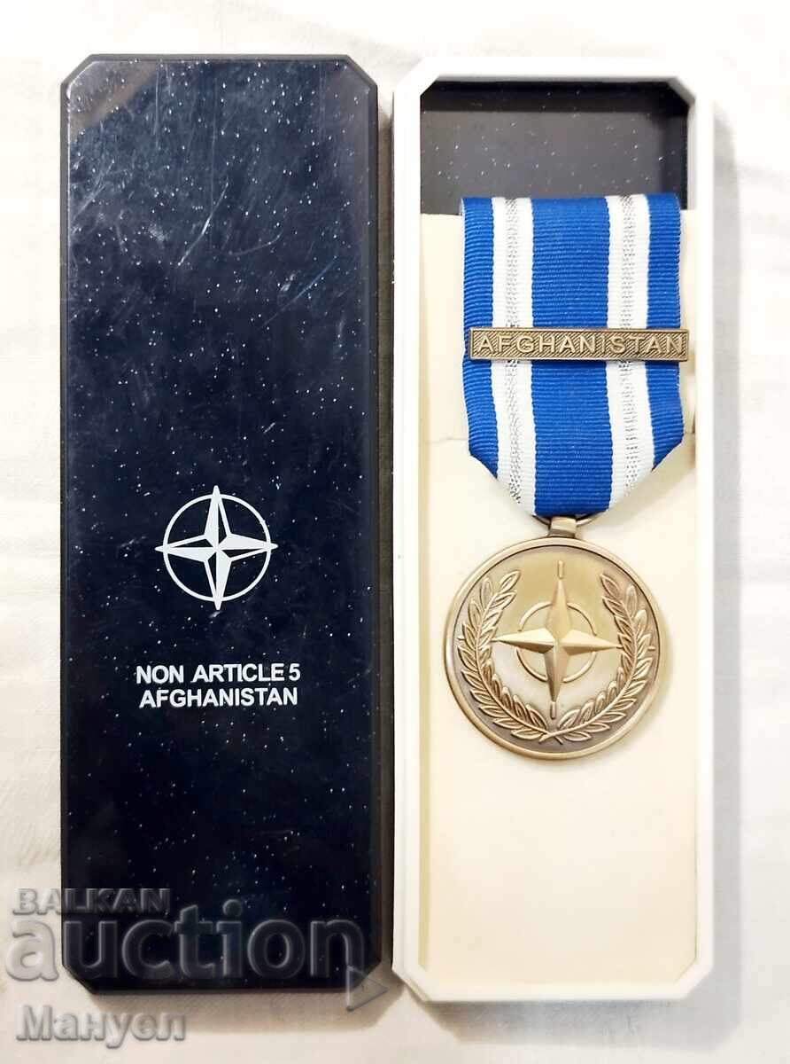 Παράδοση Μετάλλιο ΝΑΤΟ, για αποστολή στο Αφγανιστάν