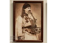 High quality portrait of Ilio Voivoda in Haydutin frame