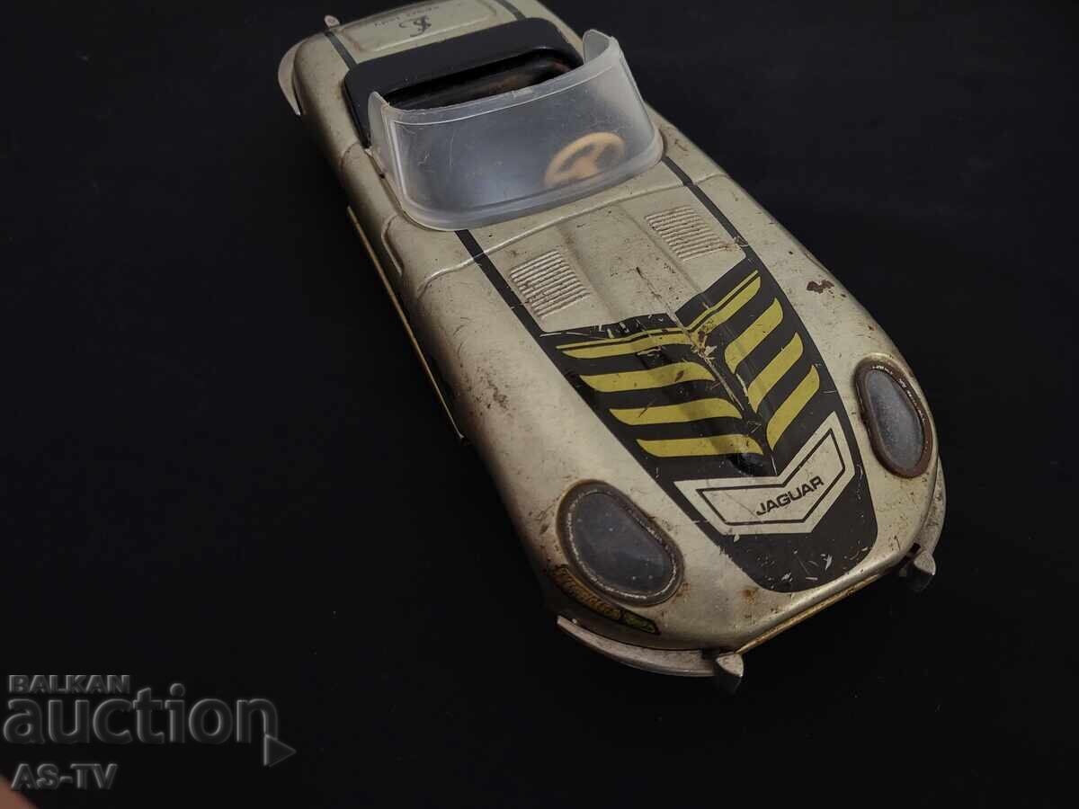 Ламаринена количка Jaguar с цена 35.00 лв. | € 17.90 Ламаринена количка Jaguar с цена 35.00 лв. | € 17.90