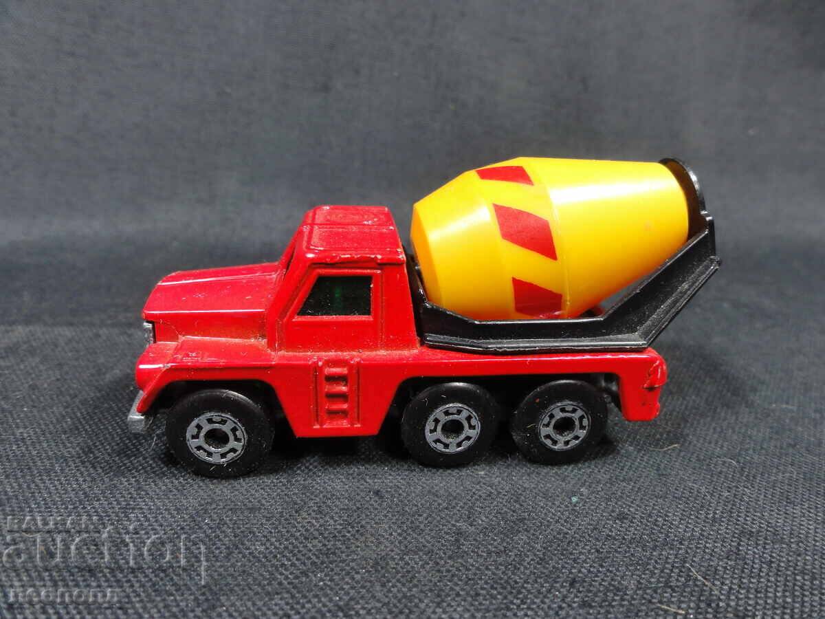 OLD RETRO METAL MATCHBOX ENGLAND CEMENT TRUCK with price 10.00 BGN | € 5.11