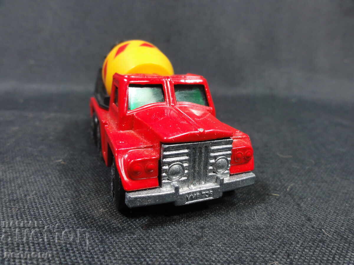 OLD RETRO METAL MATCHBOX ENGLAND CEMENT TRUCK - 5