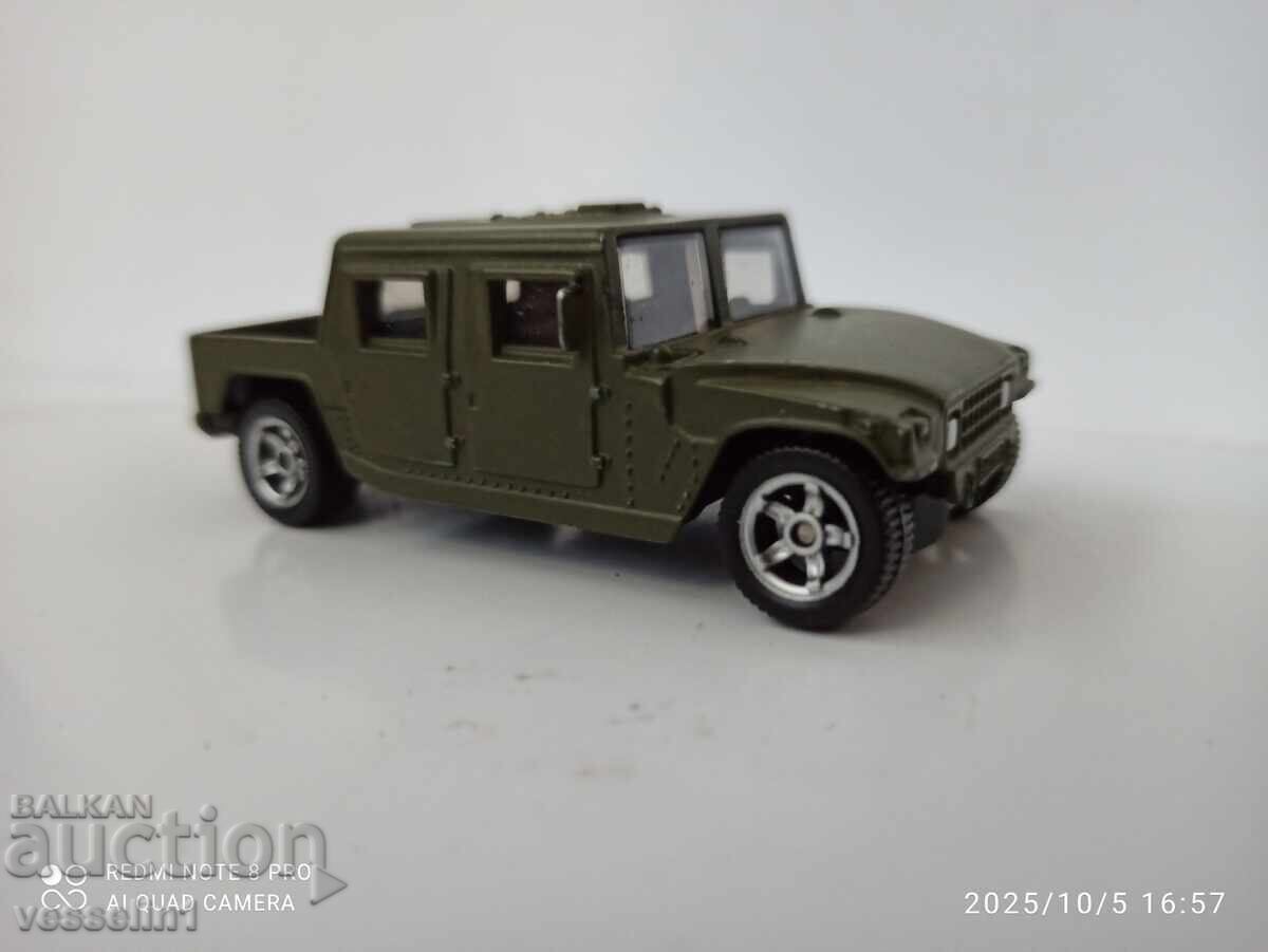Παλιό παιχνίδι τζιπ hammer πικ-απ humvee στρατιωτικό siku 1/58 με τιμή 22.00 BGN | € 11.25