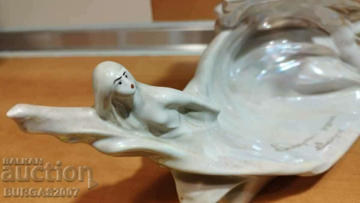 Figura veche din porțelan, „Baikal și Angara”, URSS cu preț 220.00 BGN | € 112.48