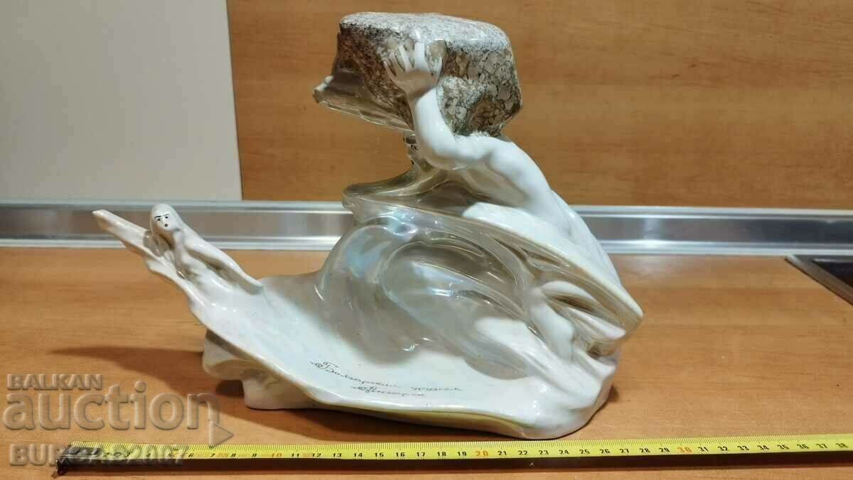 Figura veche din porțelan, „Baikal și Angara”, URSS