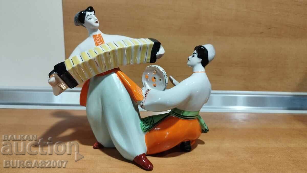 Veche figură de porțelan, „Dance”, fabrica Polonsky