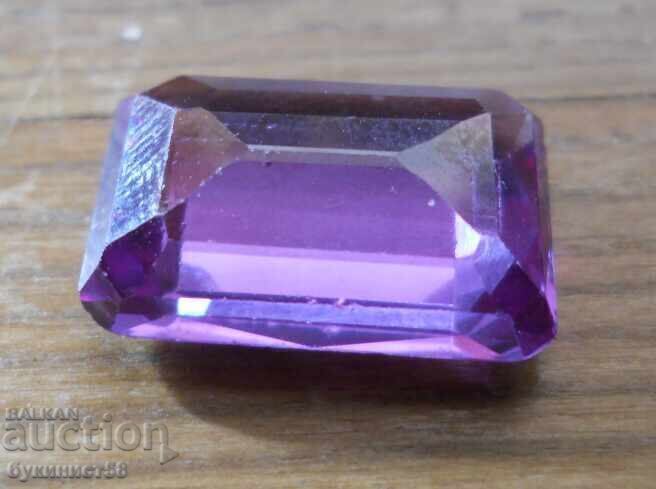 Auction Faceted synthetic alexandrite Auction Faceted synthetic alexandrite