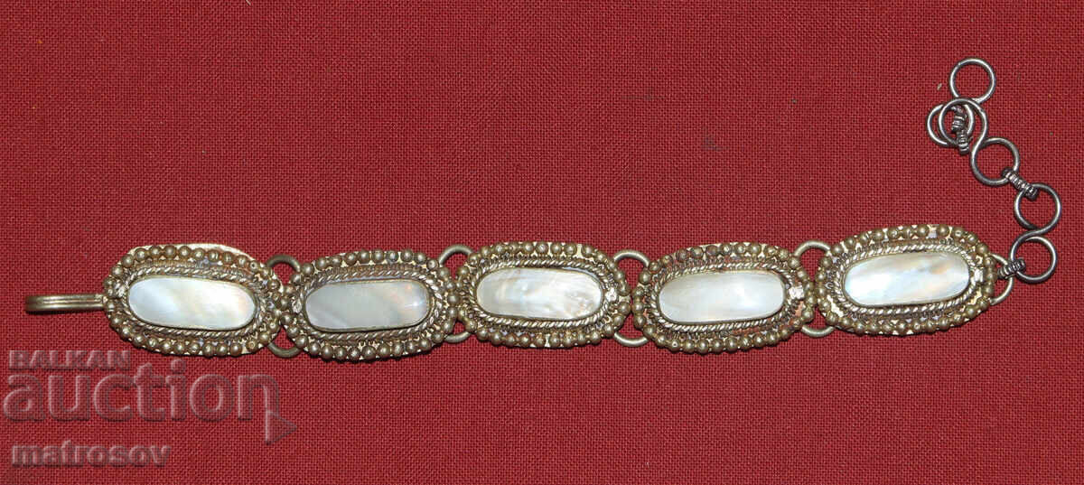 Brățară veche din argint lucrată manual, bijuterie cu preț 200.00 BGN | € 102.26