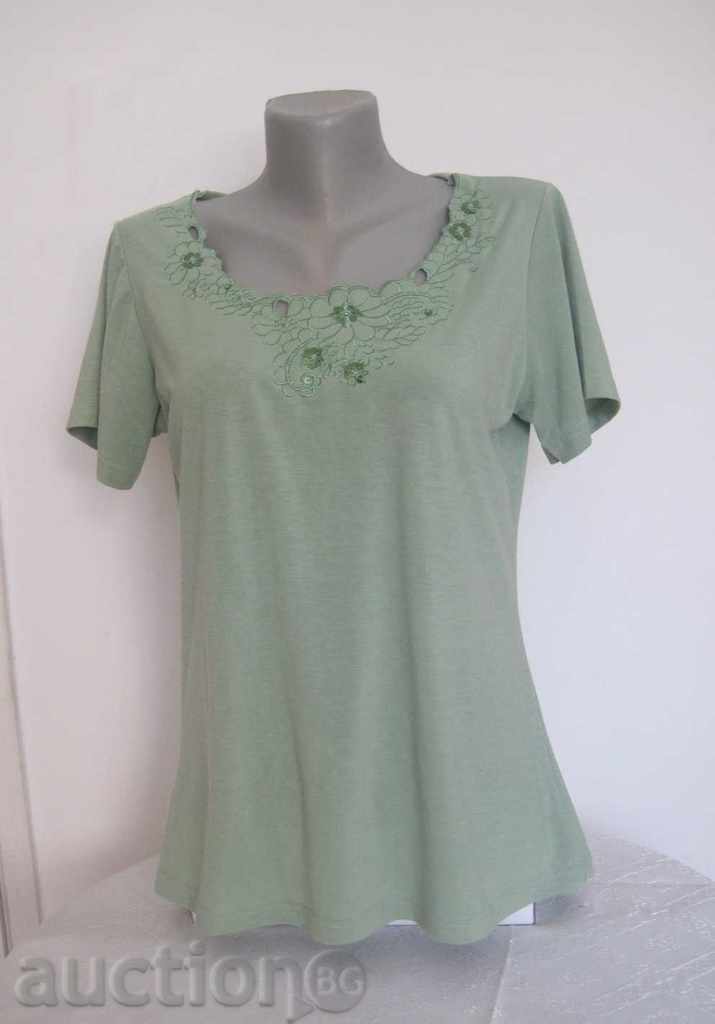 New blouse in green color New blouse in green color