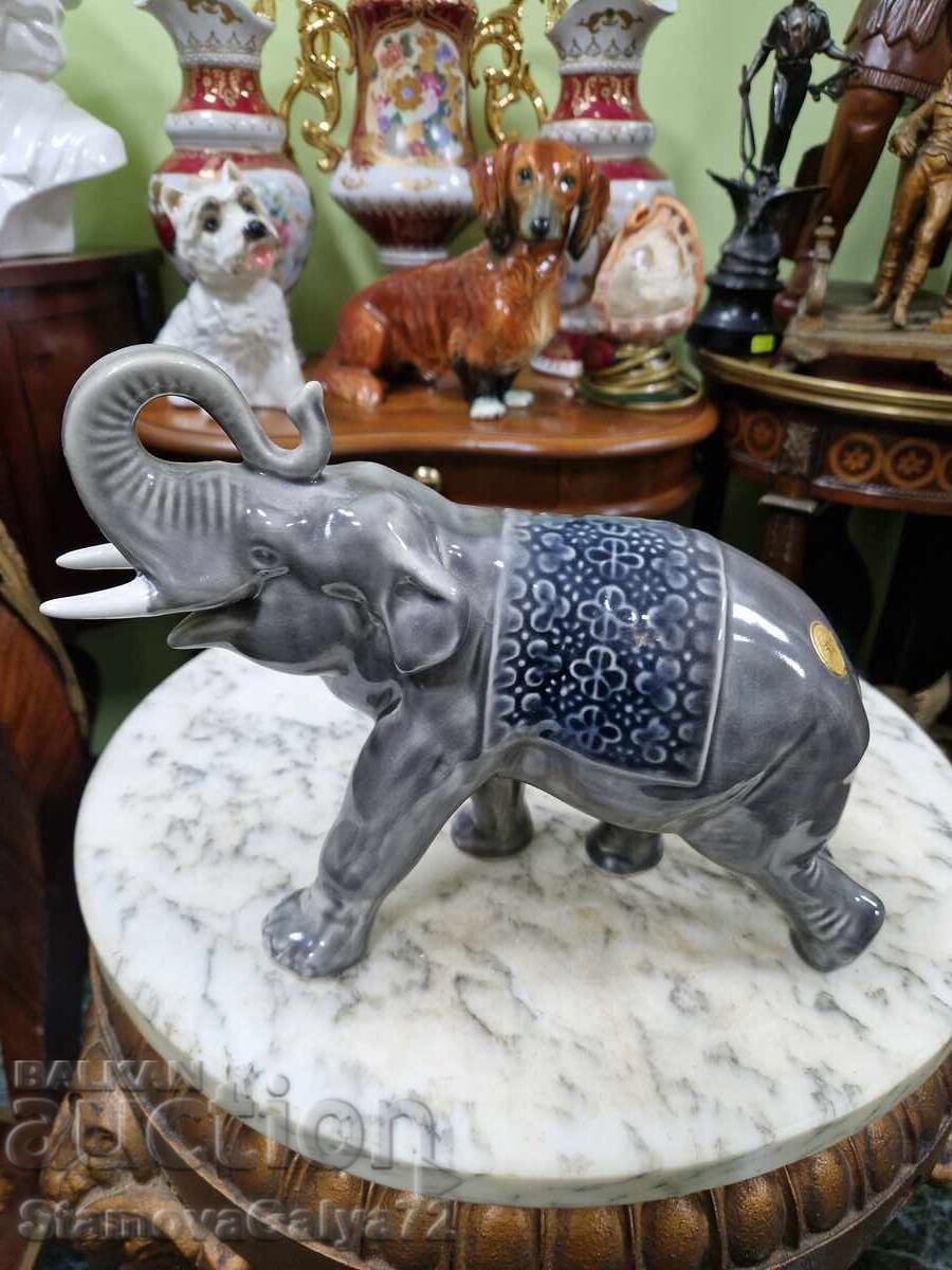 Wonderful antique porcelain figure figurine with price € 68.00 | 133.00 BGN