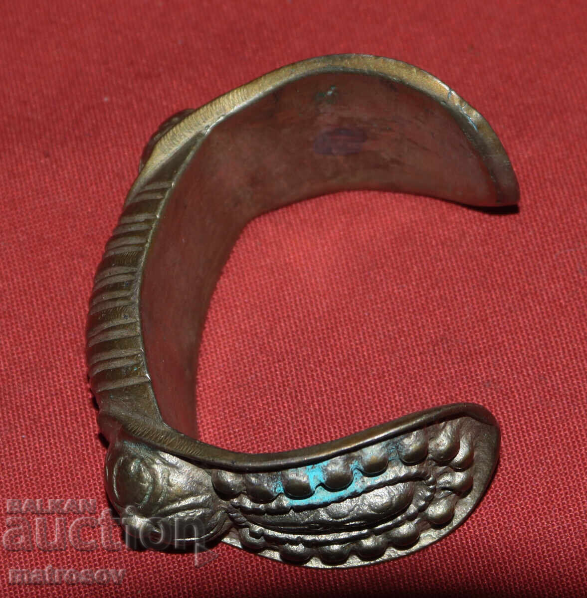 Delivery of Old Traditional Silver Bracelet Jewelry Slingshot Delivery of Old Traditional Silver Bracelet Jewelry Slingshot