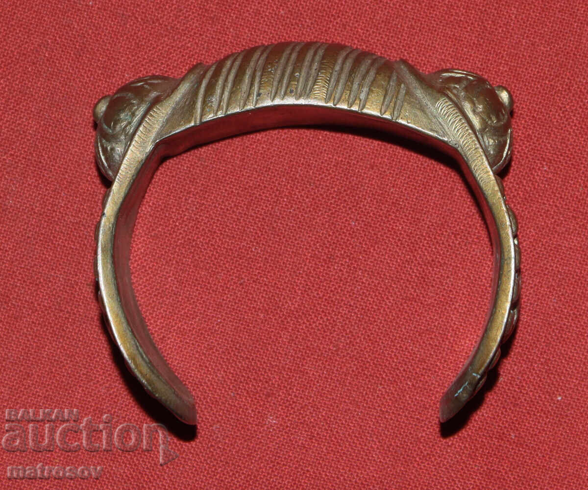 Old Traditional Silver Bracelet Jewelry Slingshot Old Traditional Silver Bracelet Jewelry Slingshot