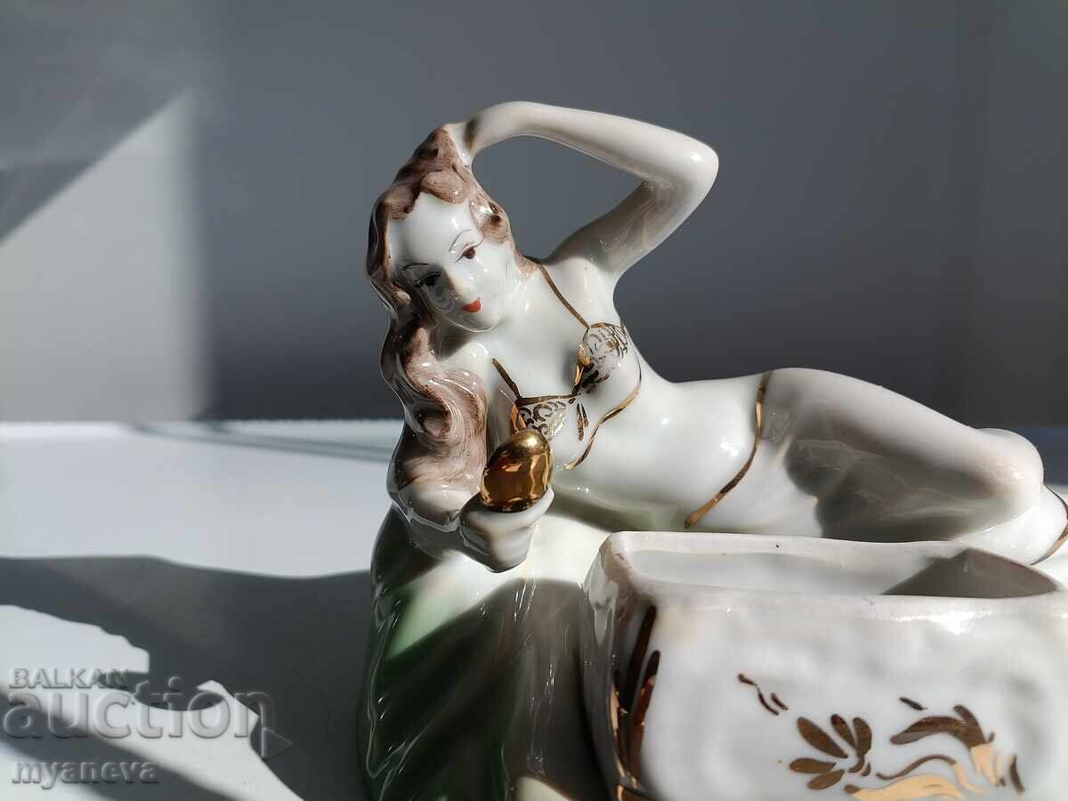 Delivery of Porcelain, Bulgarian figurine from the USSR