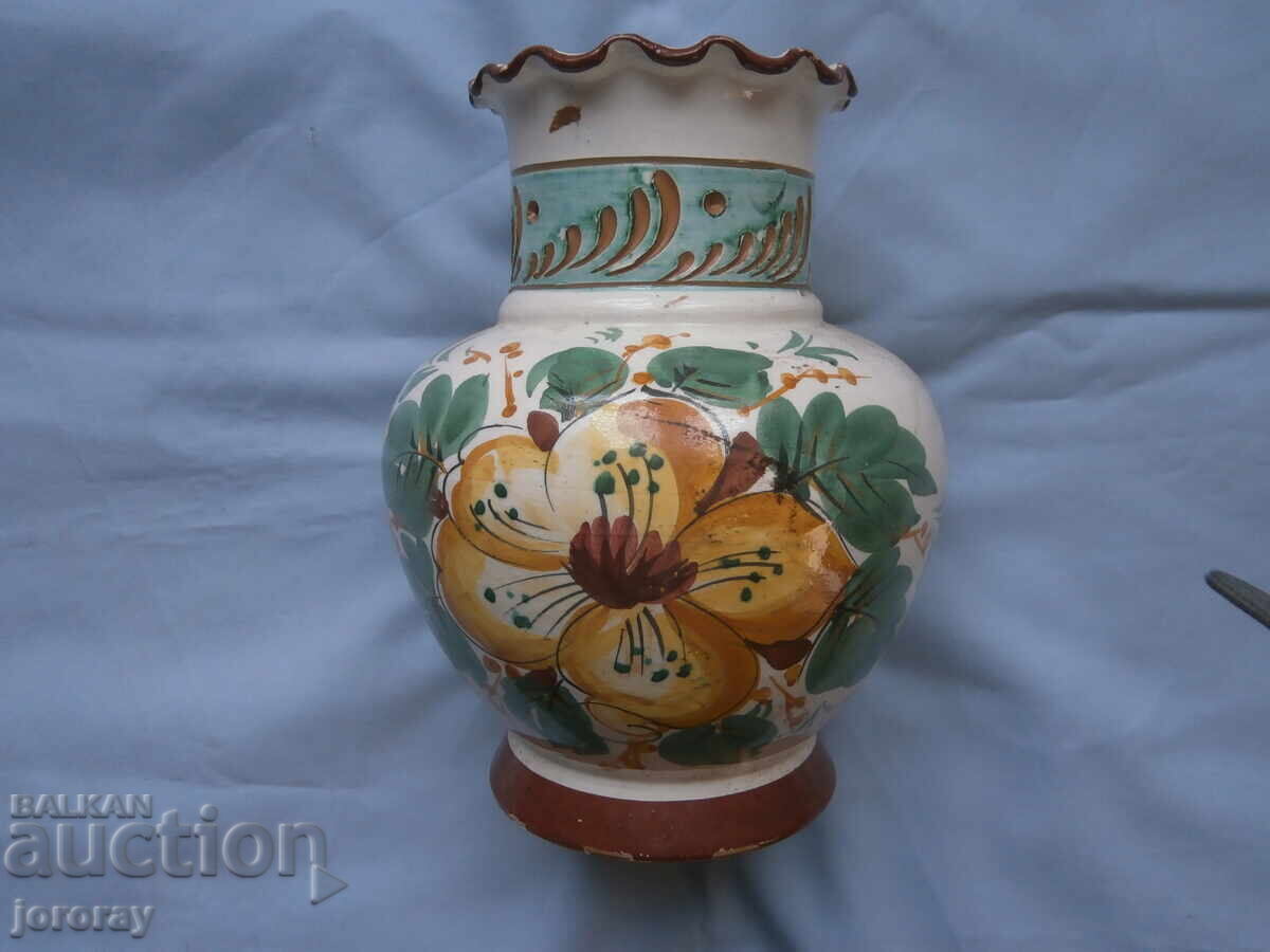Ceramic vase, handmade, 22cm with price 30.00 BGN | € 15.34 Ceramic vase, handmade, 22cm with price 30.00 BGN | € 15.34