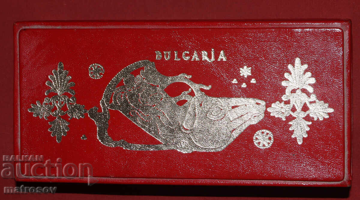 Сувенирни чаши в подаръчна кутия Панагюрско златно съкровище с цена 150.00 лв. | € 76.69