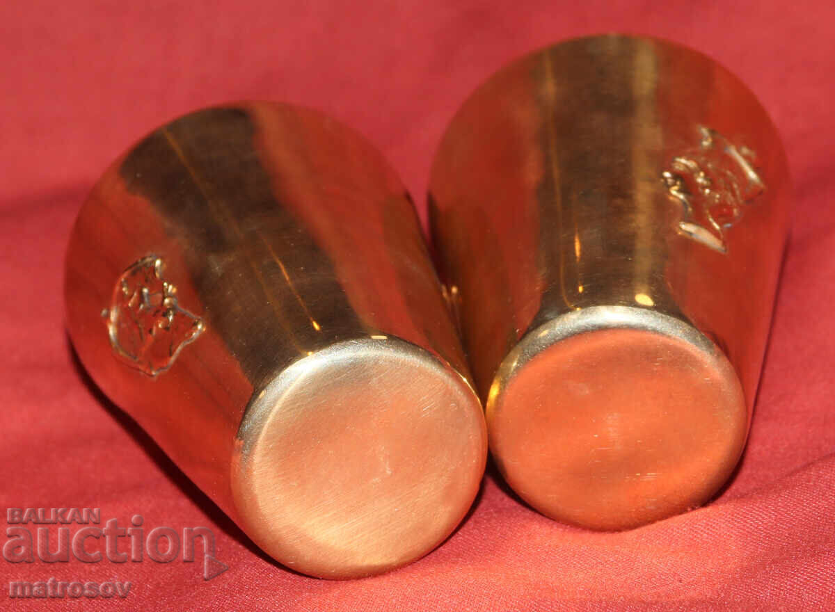 Доставка на Сувенирни чаши в подаръчна кутия Панагюрско златно съкровище