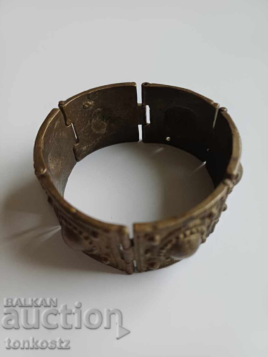 Auction  Antique bracelet